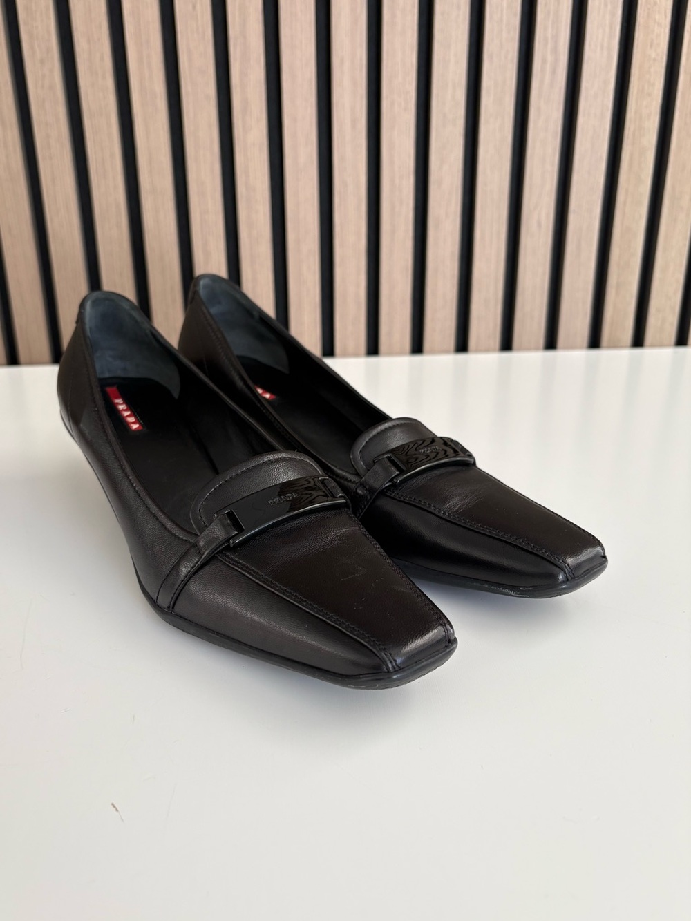 Auth VTG 90’s PRADA Leather Shoes